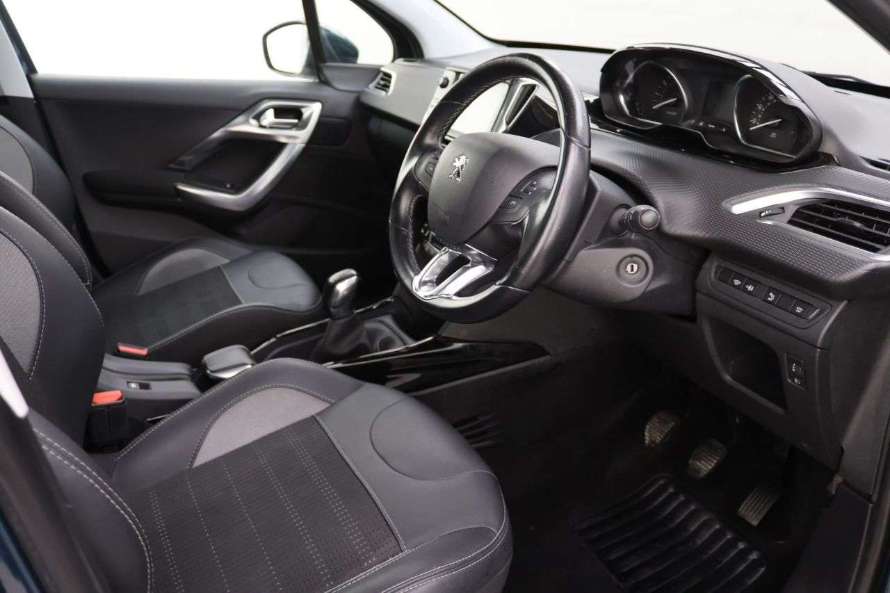 2019 PEUGEOT 2008 2019 PEUGEOT 2008