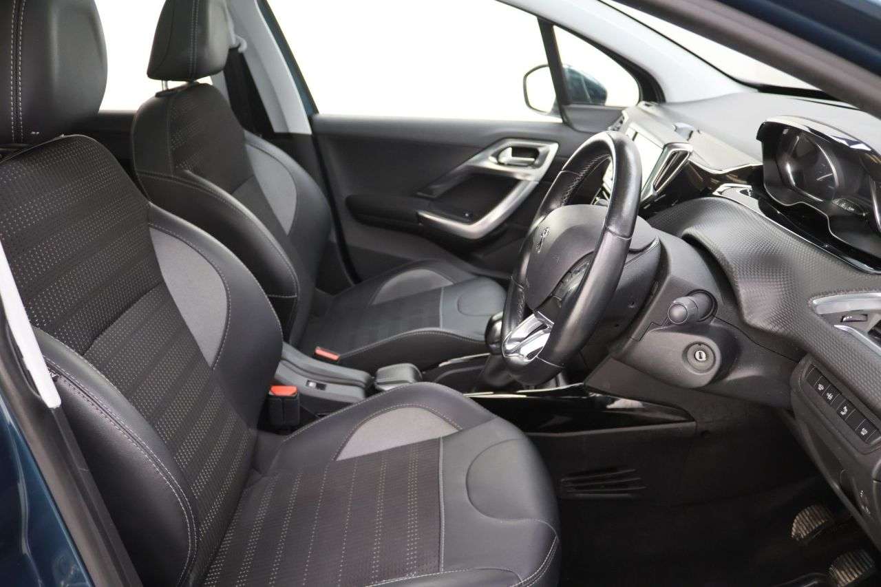 2019 PEUGEOT 2008 2019 PEUGEOT 2008