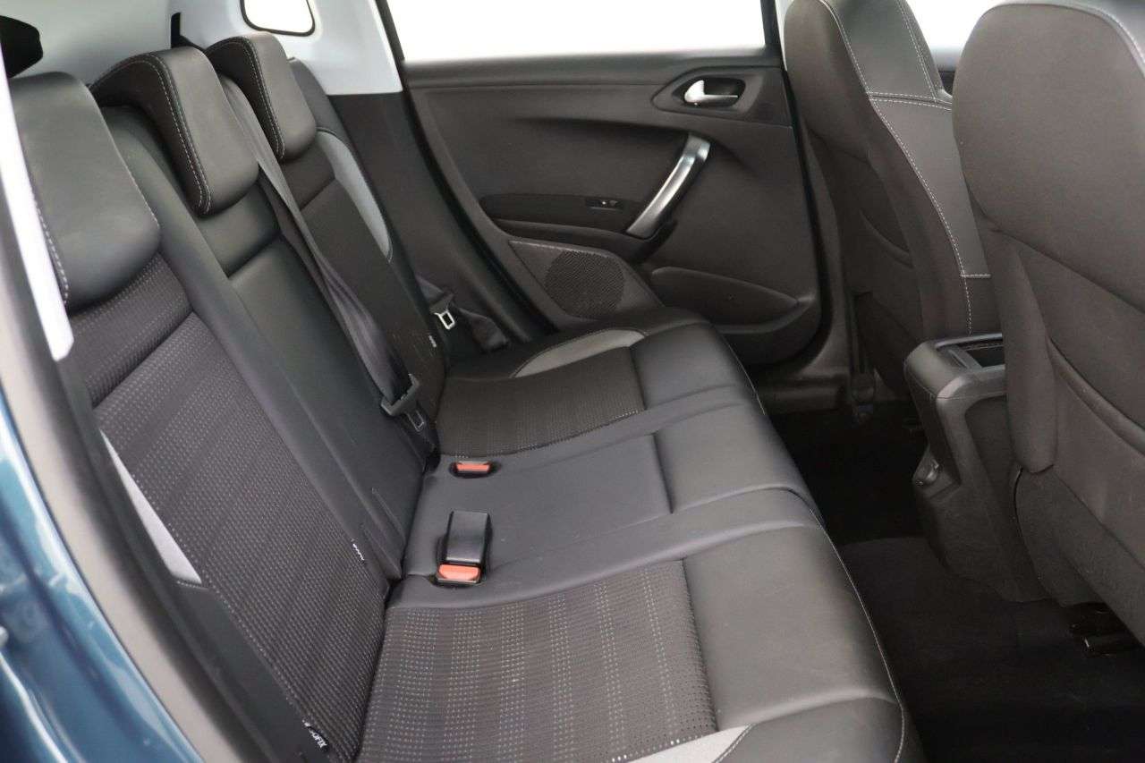 2019 PEUGEOT 2008 2019 PEUGEOT 2008