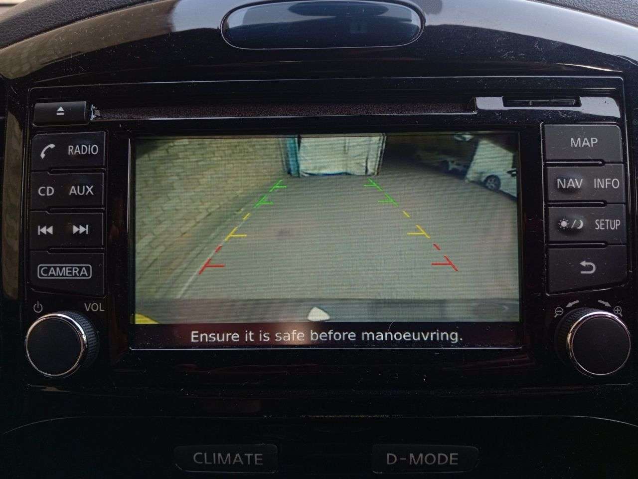 A 2018 NISSAN JUKE 1.2 DIG-T N-Connecta SUV 5dr Petrol Manual Euro 6 (s/s) (115 ps) A 2018 NISSAN JUKE 1.2 DIG-T N-Connecta SUV 5dr Petrol Manual Euro 6 (s/s) (115 ps)