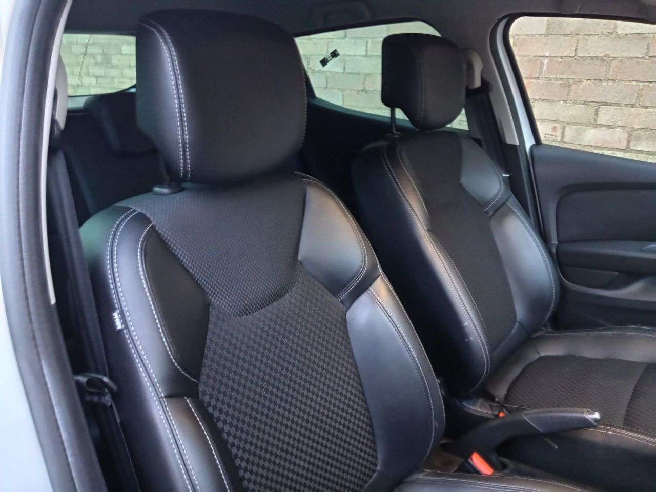 2019 RENAULT CLIO 2019 RENAULT CLIO