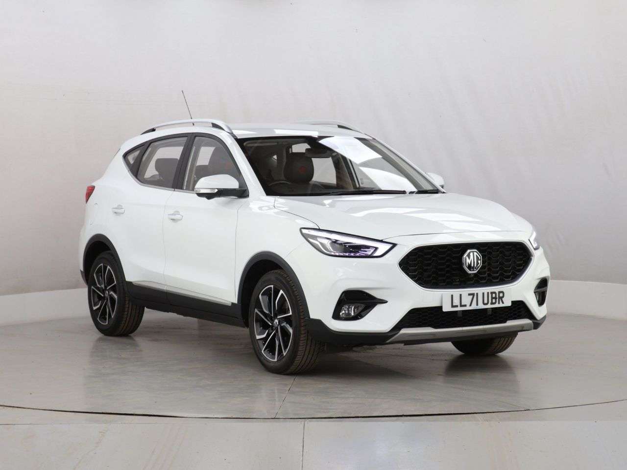 A 2021 MG MG ZS 1.5 VTi-TECH Exclusive SUV 5dr Petrol Manual Euro 6 (s/s) (106 ps) A 2021 MG MG ZS 1.5 VTi-TECH Exclusive SUV 5dr Petrol Manual Euro 6 (s/s) (106 ps)