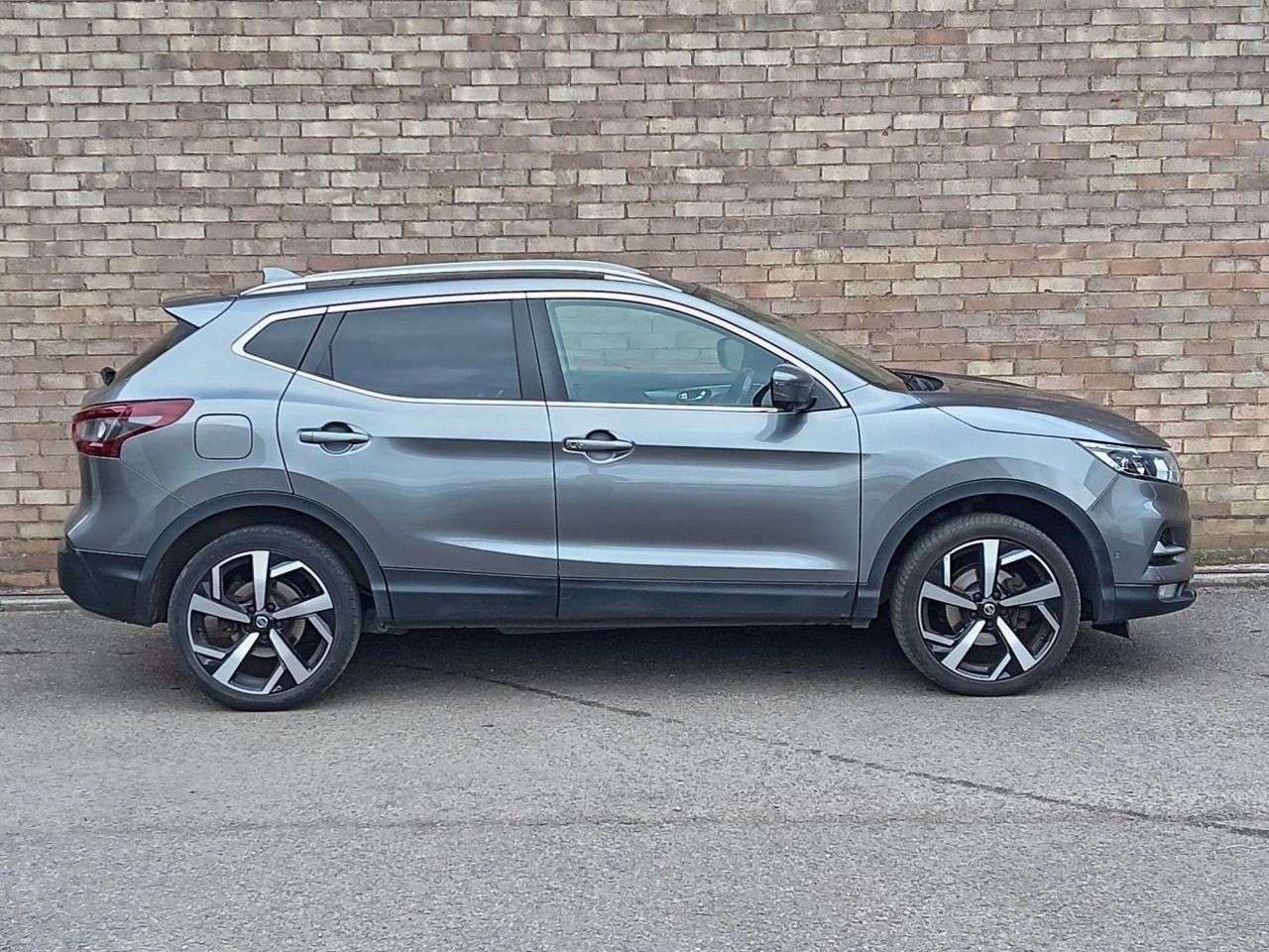 A 2020 NISSAN QASHQAI 1.3 DIG-T Tekna SUV 5dr Petrol Manual Euro 6 (s/s) (140 ps) A 2020 NISSAN QASHQAI 1.3 DIG-T Tekna SUV 5dr Petrol Manual Euro 6 (s/s) (140 ps)