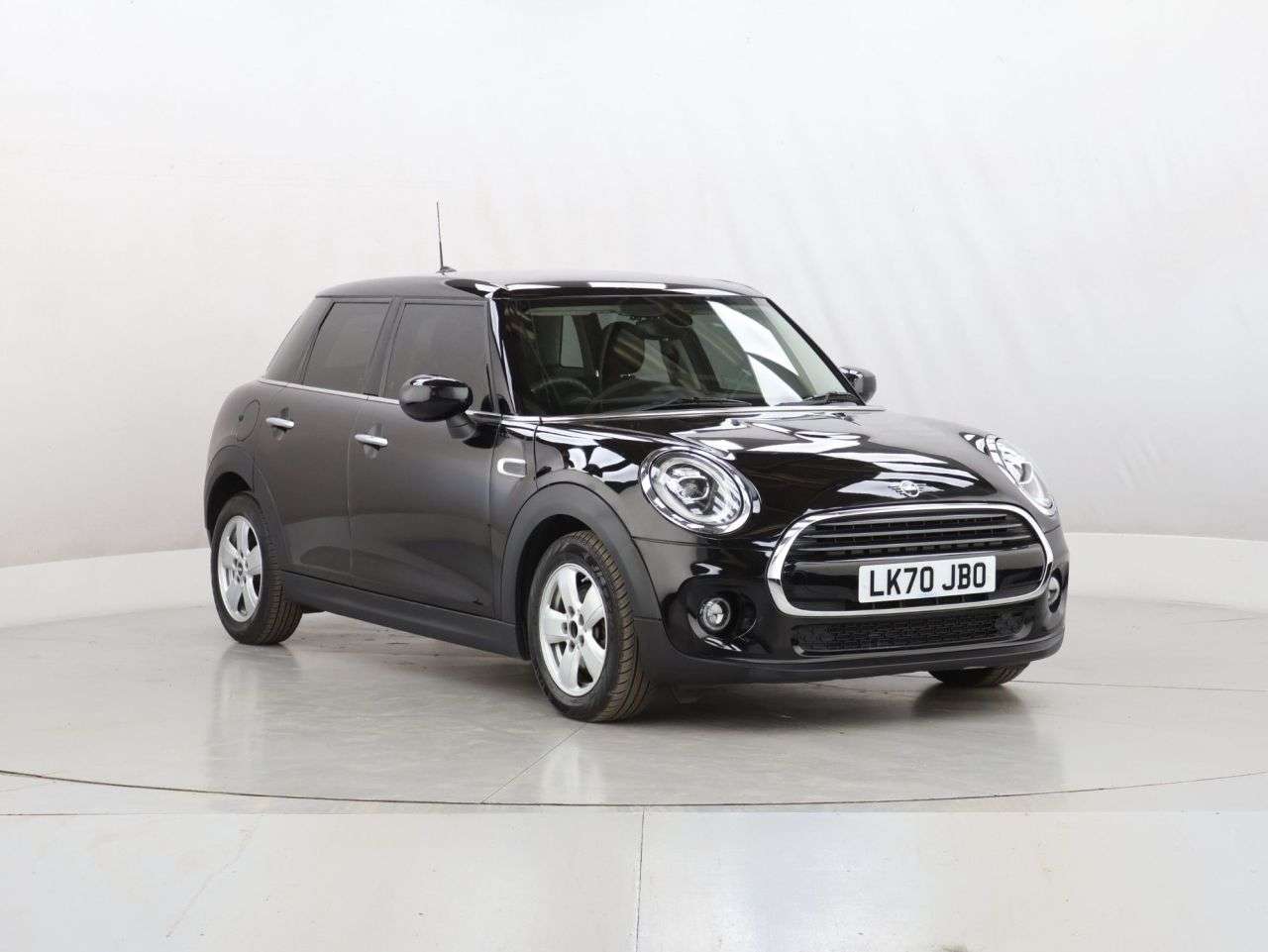 A 2020 MINI HATCH 1.5 Cooper Classic Hatchback 5dr Petrol Steptronic Euro 6 (s/s) (136 ps) A 2020 MINI HATCH 1.5 Cooper Classic Hatchback 5dr Petrol Steptronic Euro 6 (s/s) (136 ps)