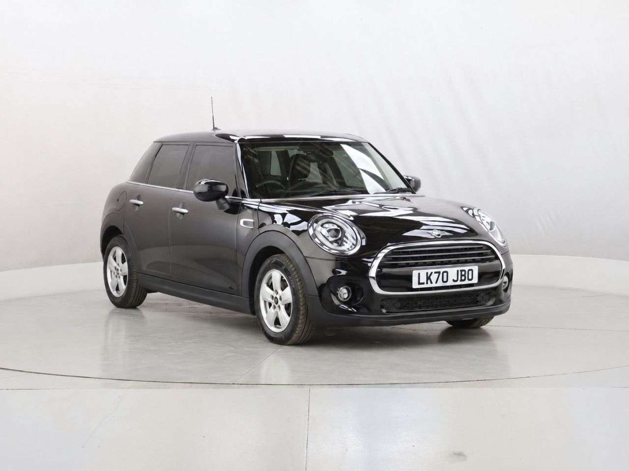 A 2020 MINI HATCH 1.5 Cooper Classic Hatchback 5dr Petrol Steptronic Euro 6 (s/s) (136 ps) A 2020 MINI HATCH 1.5 Cooper Classic Hatchback 5dr Petrol Steptronic Euro 6 (s/s) (136 ps)