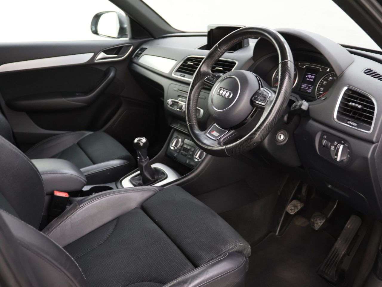 2013 AUDI Q3 2013 AUDI Q3