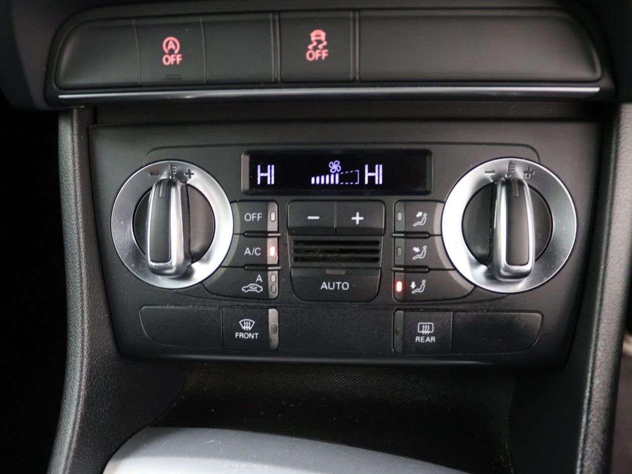 2013 AUDI Q3 2013 AUDI Q3