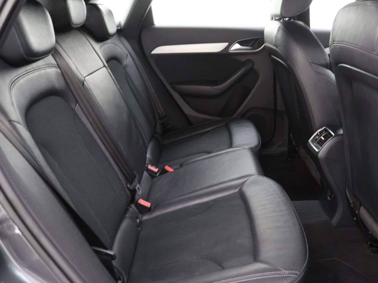 2013 AUDI Q3 2013 AUDI Q3