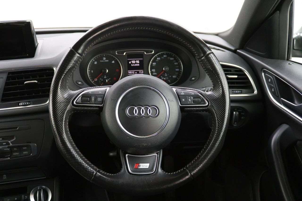 2013 AUDI Q3 2013 AUDI Q3