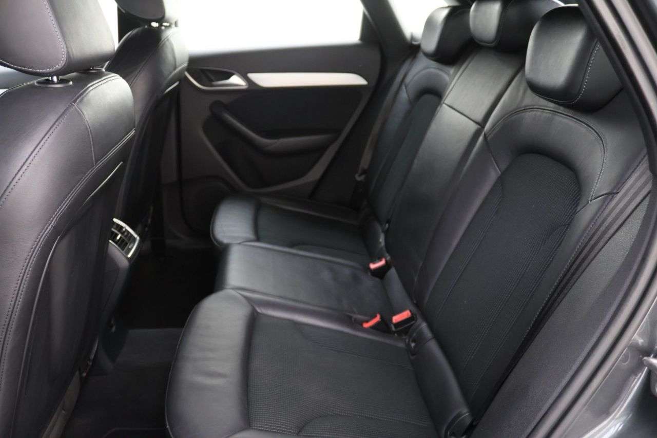 2013 AUDI Q3 2013 AUDI Q3