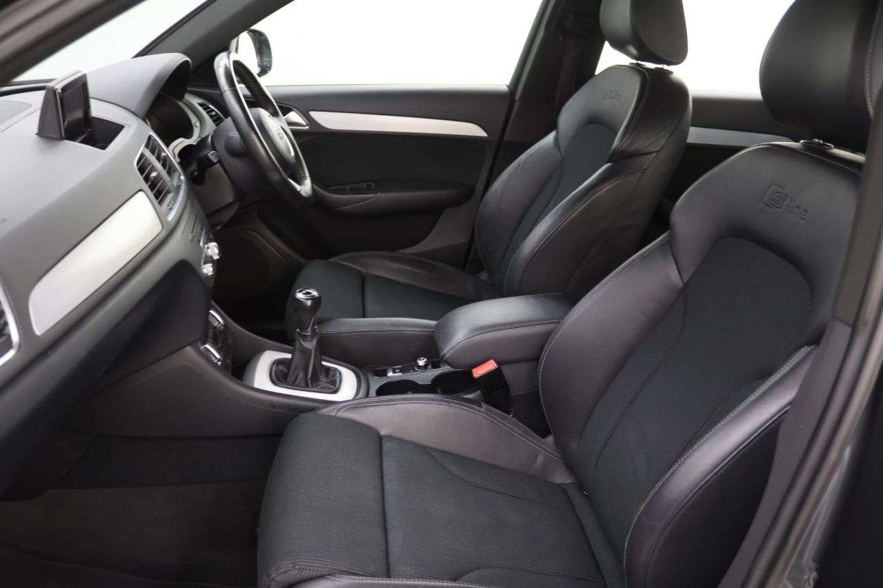 2013 AUDI Q3 2013 AUDI Q3