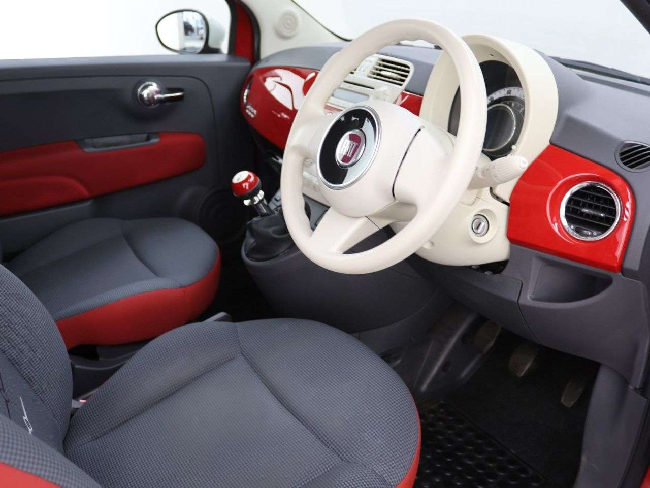 2015 FIAT 500 2015 FIAT 500