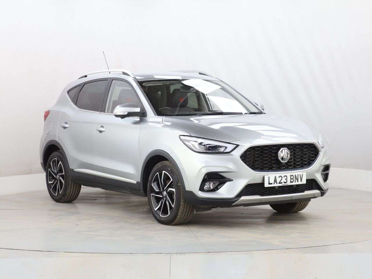 A 2023 MG MG ZS 1.5 VTi-TECH Exclusive SUV 5dr Petrol Manual Euro 6 (s/s) (106 ps) A 2023 MG MG ZS 1.5 VTi-TECH Exclusive SUV 5dr Petrol Manual Euro 6 (s/s) (106 ps)