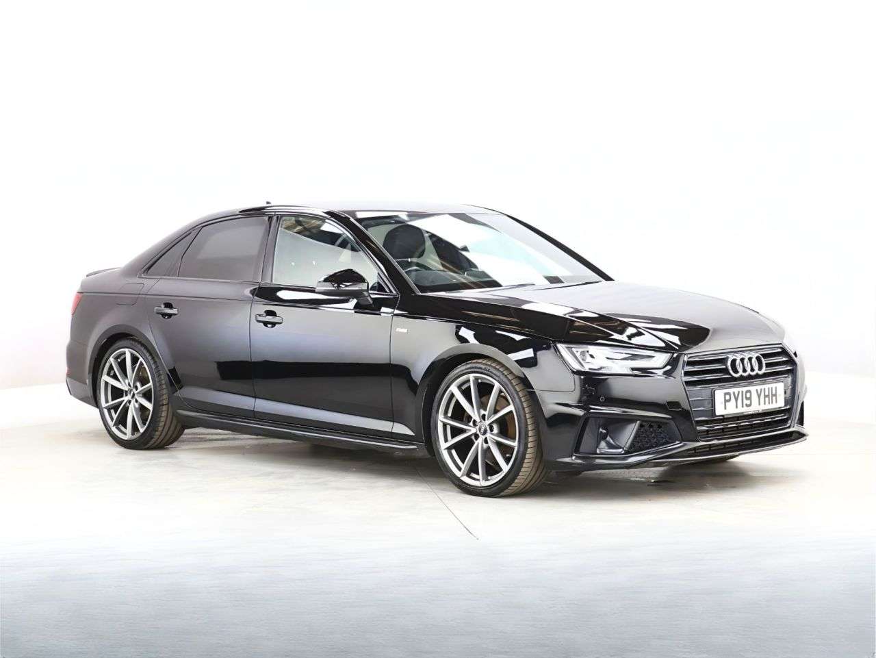 A 2019 AUDI A4 2.0 TFSI 40 Black Edition Saloon 4dr Petrol S Tronic Euro 6 (s/s) (190 ps) A 2019 AUDI A4 2.0 TFSI 40 Black Edition Saloon 4dr Petrol S Tronic Euro 6 (s/s) (190 ps)