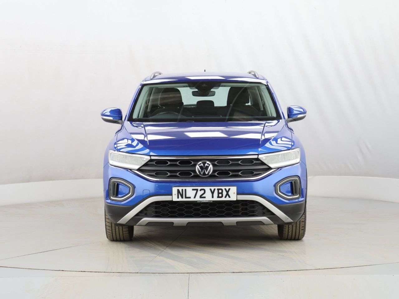 A 2022 VOLKSWAGEN T-ROC 1.5 TSI Life SUV 5dr Petrol DSG Euro 6 (s/s) (150 ps) A 2022 VOLKSWAGEN T-ROC 1.5 TSI Life SUV 5dr Petrol DSG Euro 6 (s/s) (150 ps)