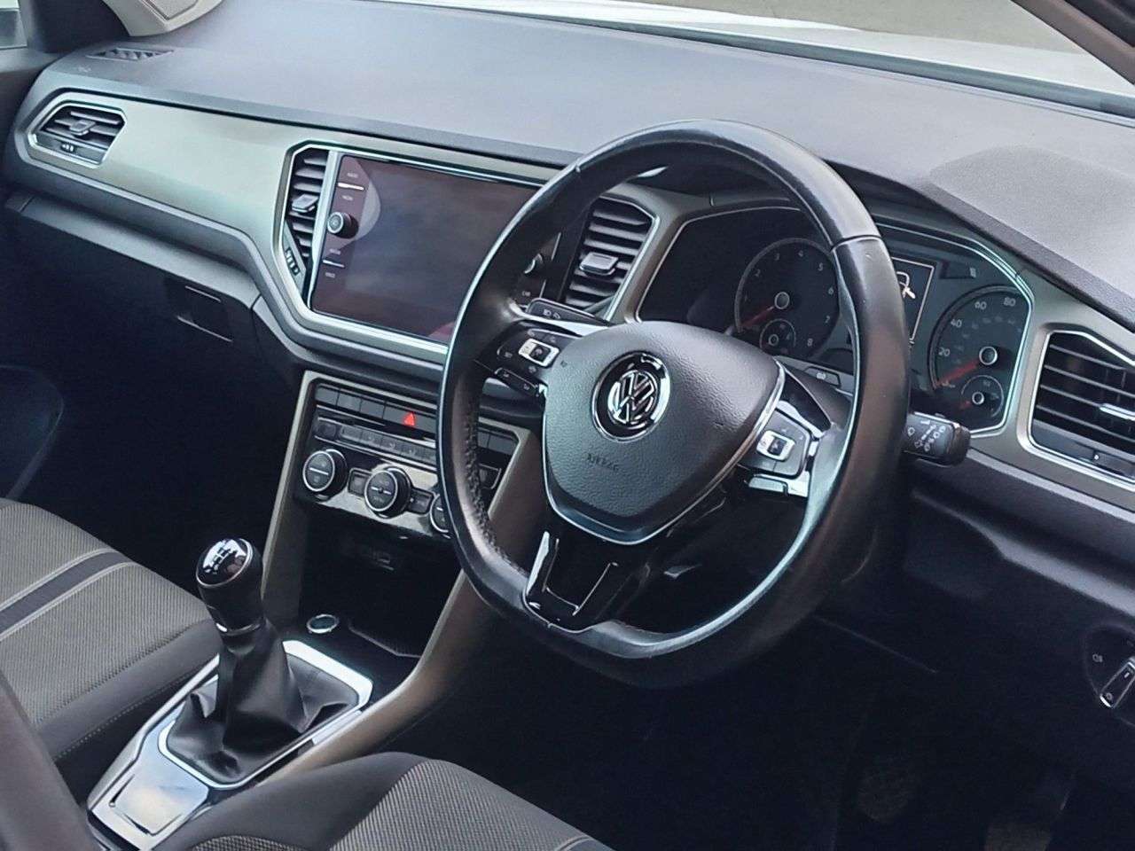 2020 VOLKSWAGEN T-ROC 2020 VOLKSWAGEN T-ROC