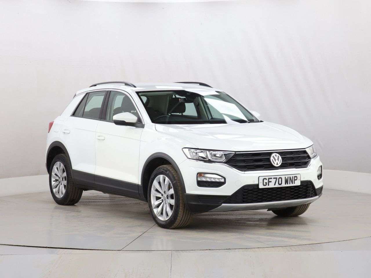 A 2020 VOLKSWAGEN T-ROC 1.0 TSI SE SUV 5dr Petrol Manual Euro 6 (s/s) (110 ps) A 2020 VOLKSWAGEN T-ROC 1.0 TSI SE SUV 5dr Petrol Manual Euro 6 (s/s) (110 ps)