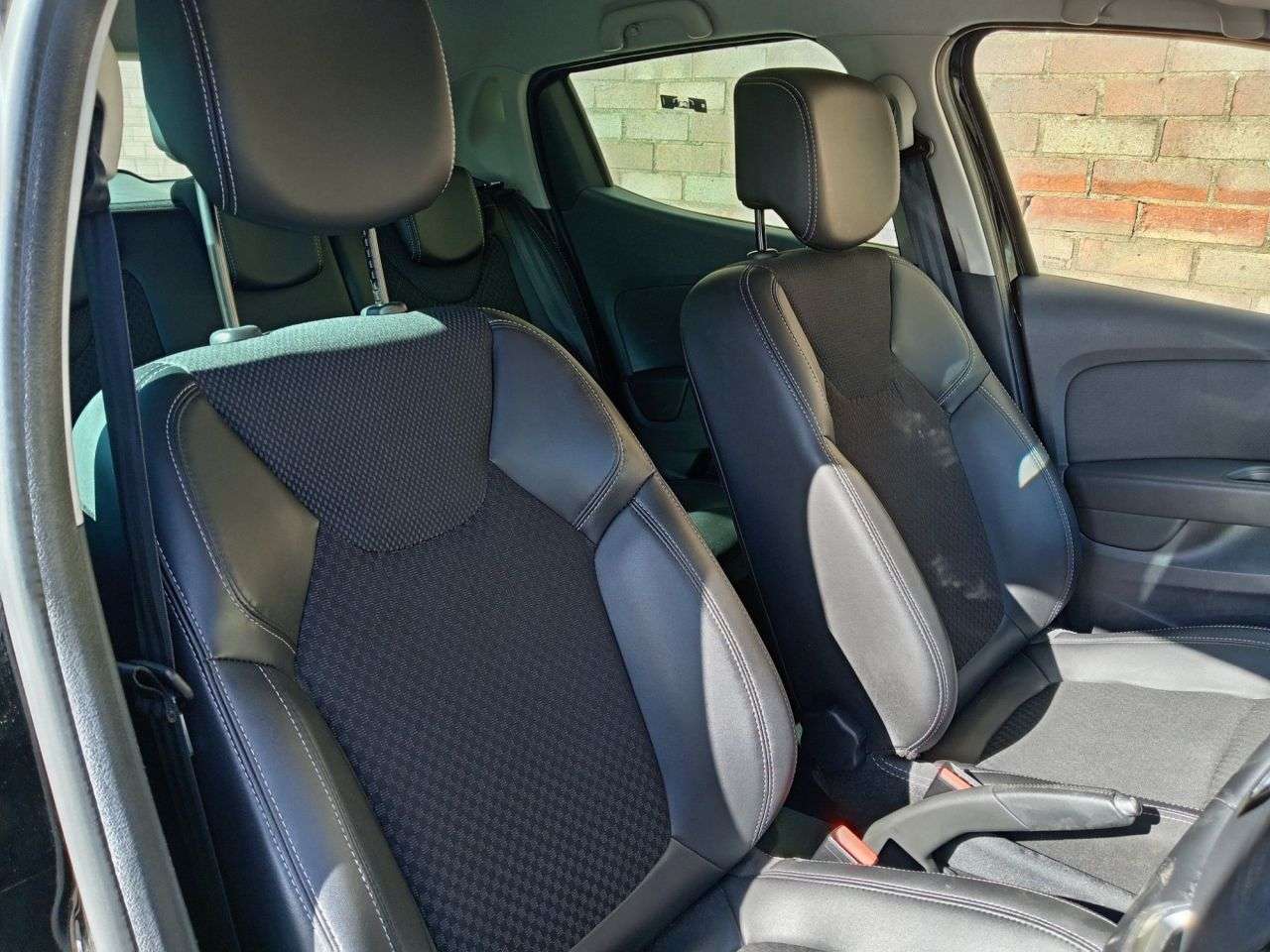 2018 RENAULT CLIO 2018 RENAULT CLIO