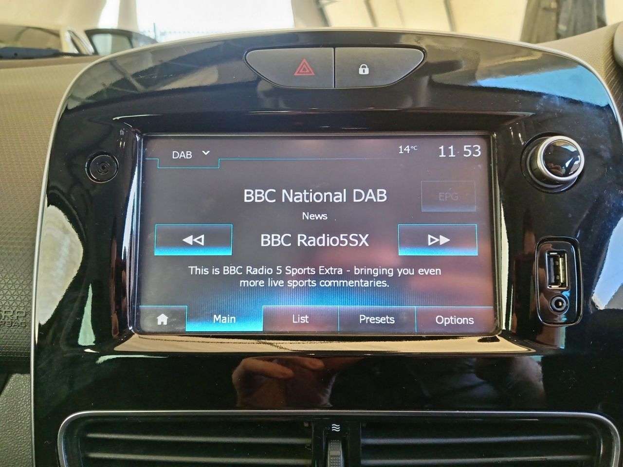 2018 RENAULT CLIO 2018 RENAULT CLIO