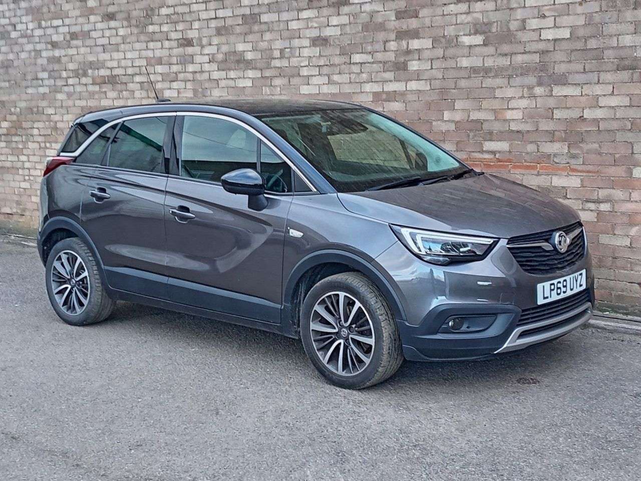 A 2020 VAUXHALL CROSSLAND X 1.2 Turbo GPF Elite SUV 5dr Petrol Manual Euro 6 (s/s) (130 ps) A 2020 VAUXHALL CROSSLAND X 1.2 Turbo GPF Elite SUV 5dr Petrol Manual Euro 6 (s/s) (130 ps)
