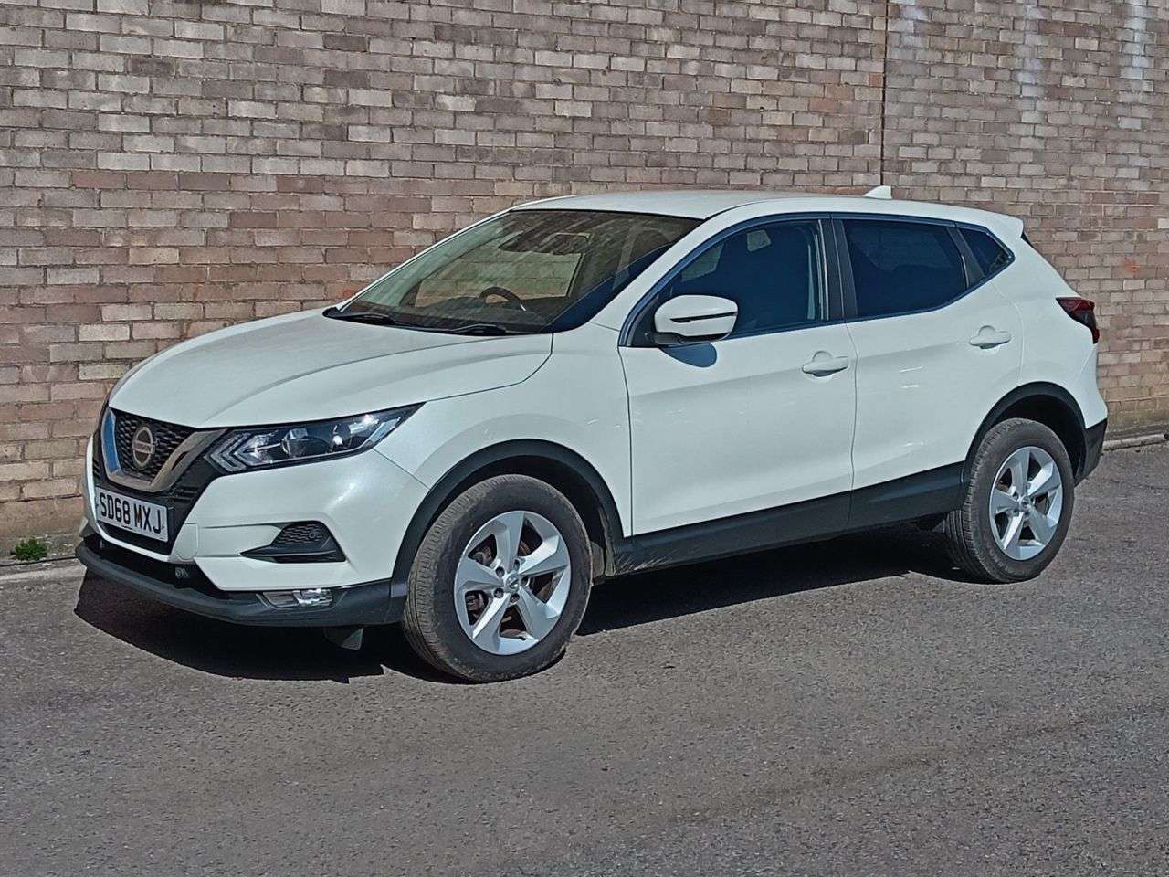 A 2018 NISSAN QASHQAI 1.5 dCi Acenta SUV 5dr Diesel Manual Euro 6 (s/s) (115 ps) A 2018 NISSAN QASHQAI 1.5 dCi Acenta SUV 5dr Diesel Manual Euro 6 (s/s) (115 ps)