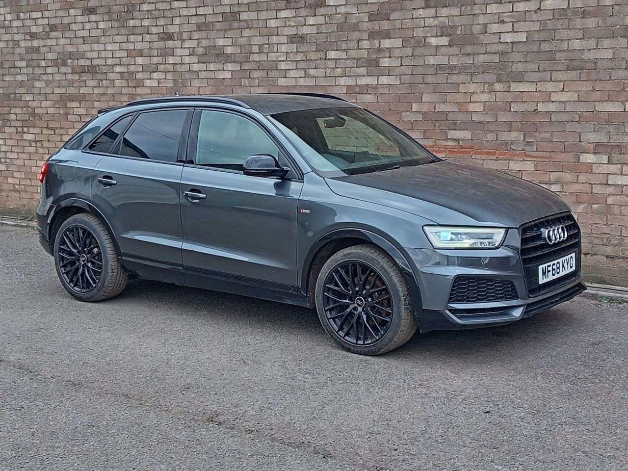 A 2018 AUDI Q3 2.0 TDI Black Edition SUV 5dr Diesel Manual Euro 6 (s/s) (150 ps) A 2018 AUDI Q3 2.0 TDI Black Edition SUV 5dr Diesel Manual Euro 6 (s/s) (150 ps)