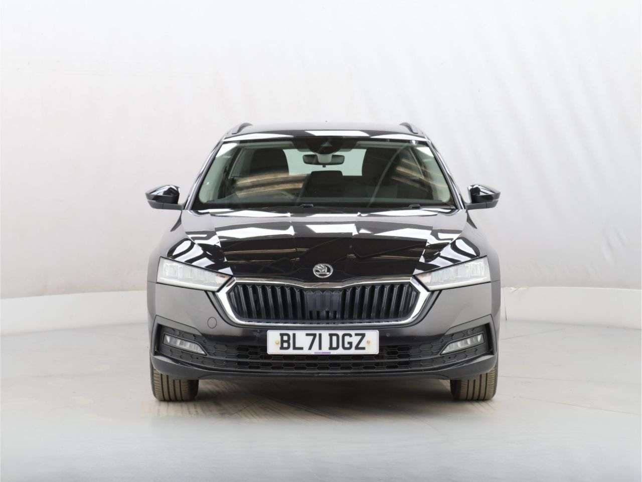 A 2022 SKODA OCTAVIA 1.4 TSI iV 13kWh SE Technology Estate 5dr Petrol Plug-in Hybrid DSG Euro 6 A 2022 SKODA OCTAVIA 1.4 TSI iV 13kWh SE Technology Estate 5dr Petrol Plug-in Hybrid DSG Euro 6