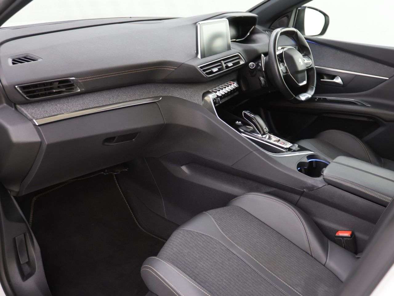 2020 PEUGEOT 3008 2020 PEUGEOT 3008