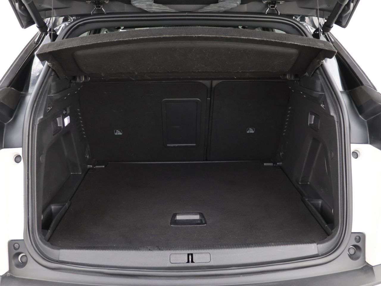 2020 PEUGEOT 3008 2020 PEUGEOT 3008