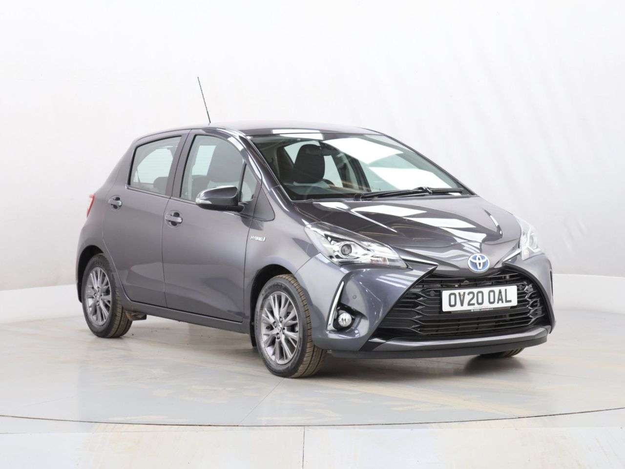 A 2020 TOYOTA YARIS 1.5 VVT-h Icon Hatchback 5dr Petrol Hybrid E-CVT Euro 6 (s/s) (100 ps) A 2020 TOYOTA YARIS 1.5 VVT-h Icon Hatchback 5dr Petrol Hybrid E-CVT Euro 6 (s/s) (100 ps)
