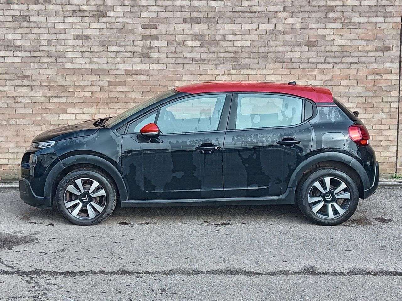 A 2020 CITROEN C3 1.2 PureTech Feel Hatchback 5dr Petrol Manual Euro 6 (s/s) (83 ps) A 2020 CITROEN C3 1.2 PureTech Feel Hatchback 5dr Petrol Manual Euro 6 (s/s) (83 ps)