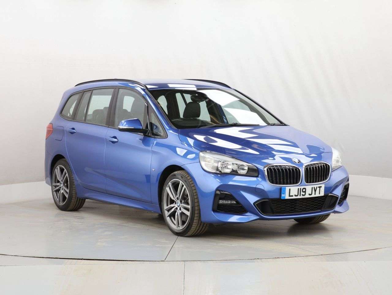 A 2019 BMW 2 SERIES GRAN TOURER 2.0 218d M Sport MPV 5dr Diesel Auto Euro 6 (s/s) (150 ps) A 2019 BMW 2 SERIES GRAN TOURER 2.0 218d M Sport MPV 5dr Diesel Auto Euro 6 (s/s) (150 ps)