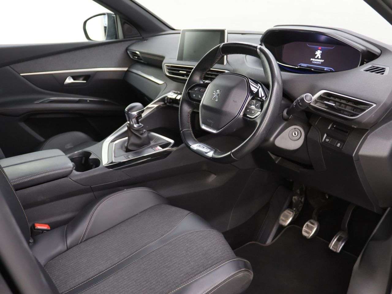 2019 PEUGEOT 3008 2019 PEUGEOT 3008