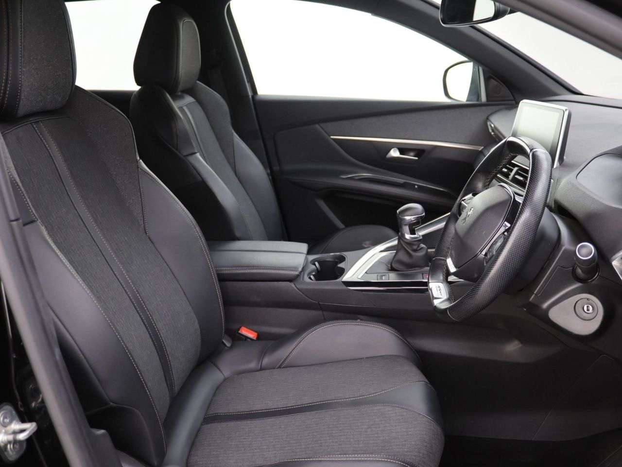 2019 PEUGEOT 3008 2019 PEUGEOT 3008
