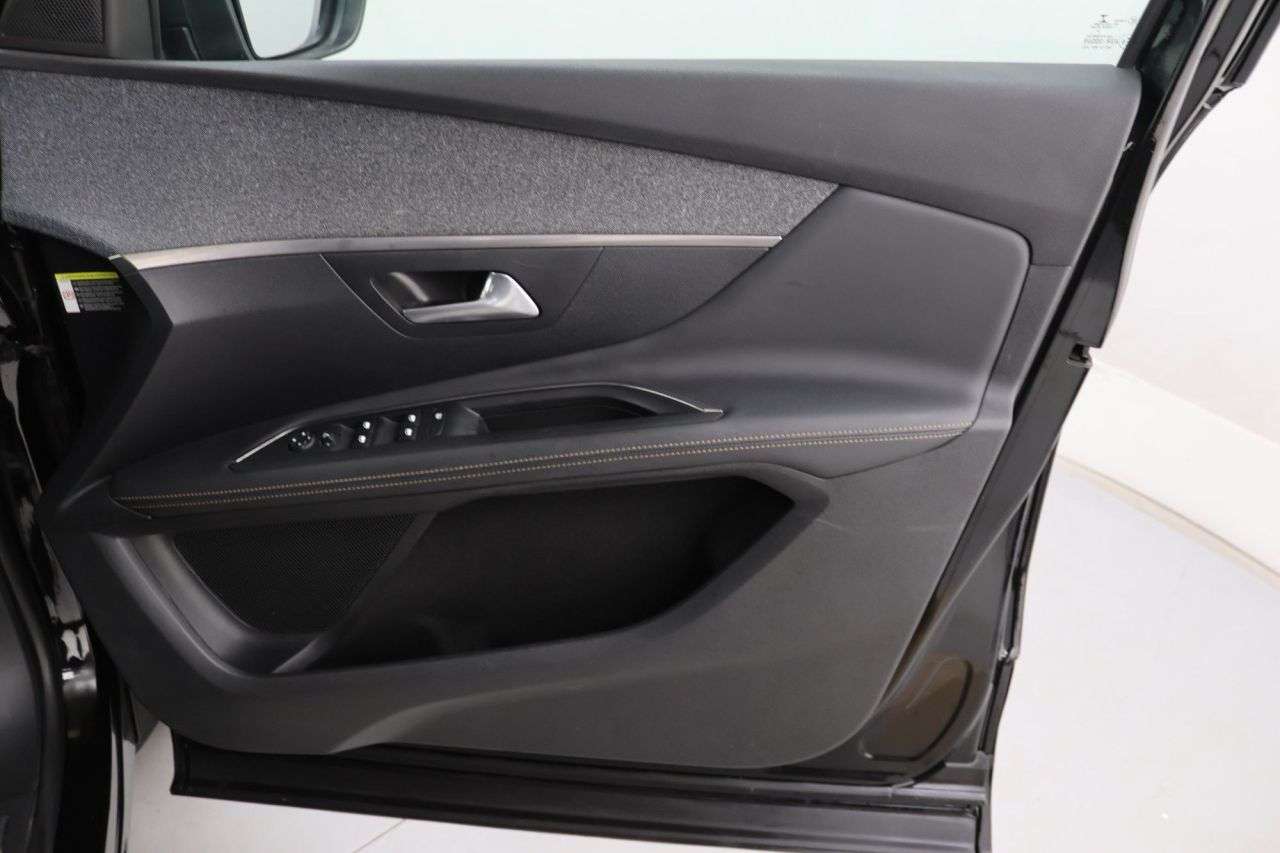 2019 PEUGEOT 3008 2019 PEUGEOT 3008