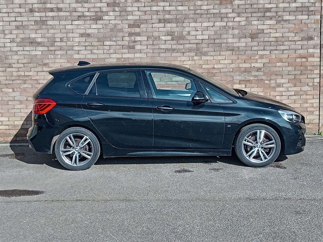 A 2019 BMW 2 SERIES ACTIVE TOURER 2.0 220i GPF M Sport MPV 5dr Petrol DCT Euro 6 (s/s) (192 ps) A 2019 BMW 2 SERIES ACTIVE TOURER 2.0 220i GPF M Sport MPV 5dr Petrol DCT Euro 6 (s/s) (192 ps)