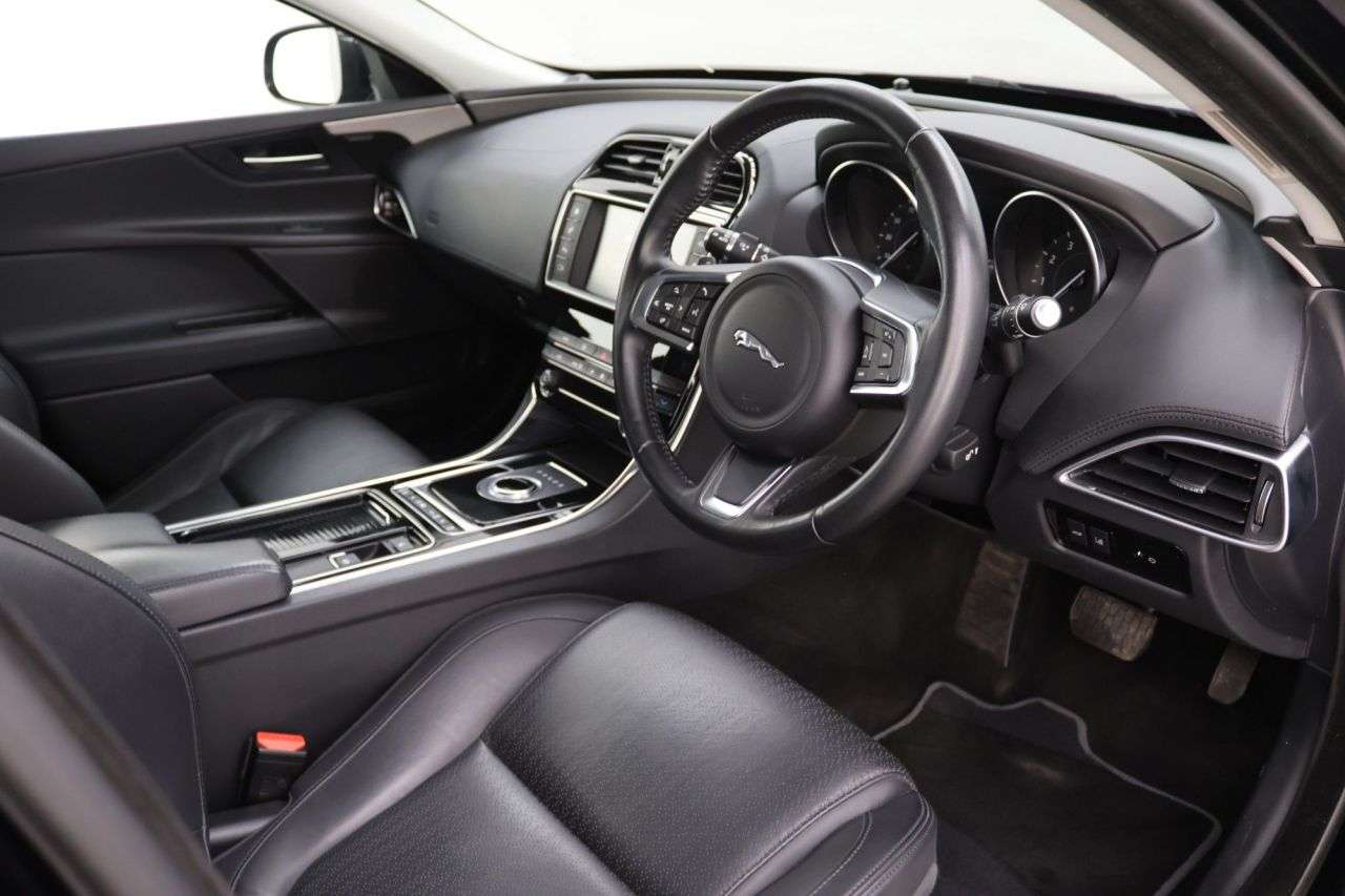 2018 JAGUAR XE 2018 JAGUAR XE