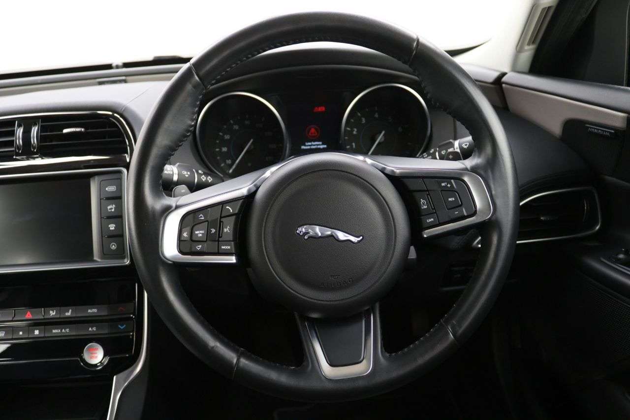 2018 JAGUAR XE 2018 JAGUAR XE