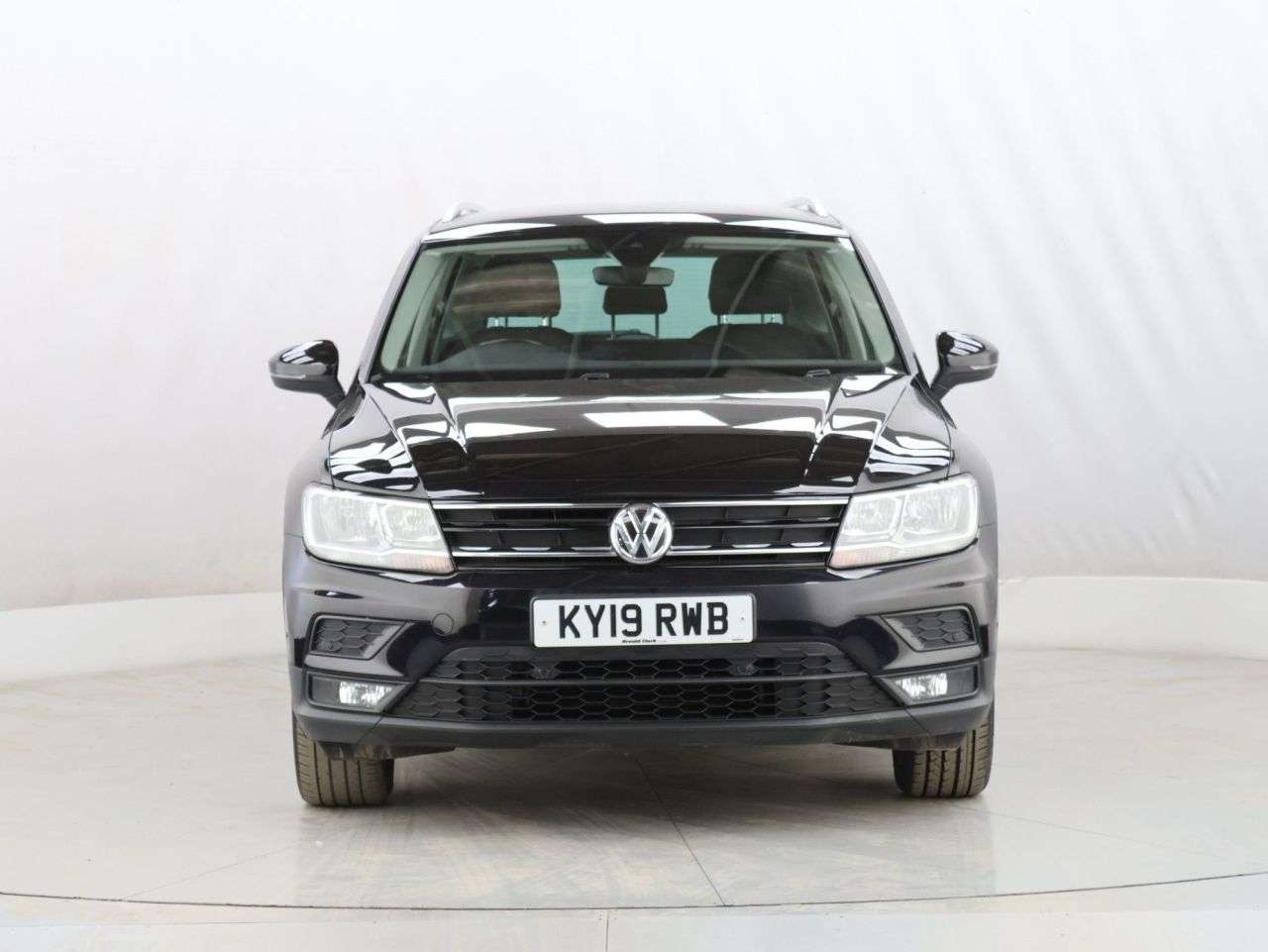 A 2019 VOLKSWAGEN TIGUAN 1.5 TSI EVO Match SUV 5dr Petrol Manual Euro 6 (s/s) (150 ps) A 2019 VOLKSWAGEN TIGUAN 1.5 TSI EVO Match SUV 5dr Petrol Manual Euro 6 (s/s) (150 ps)