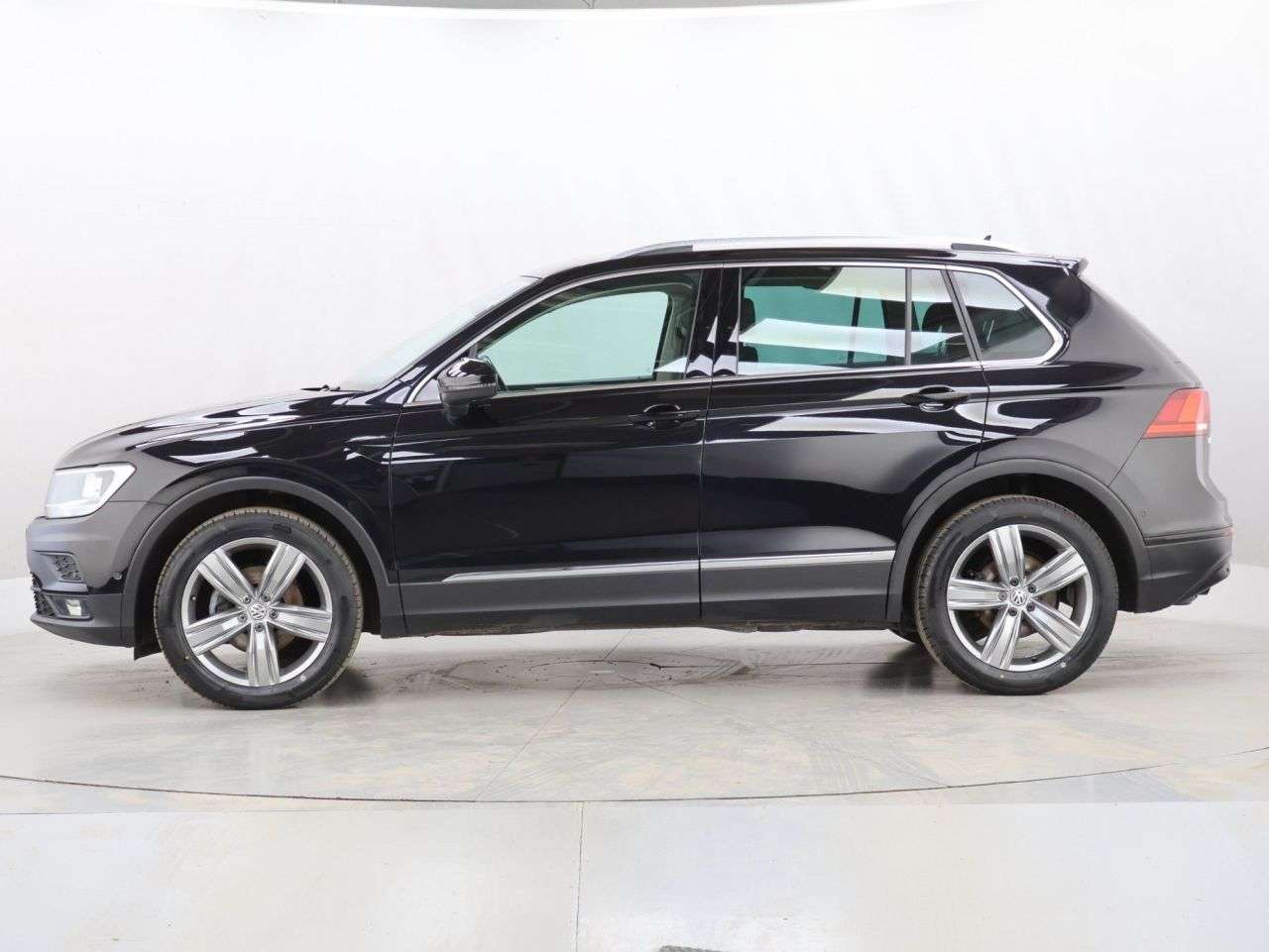 2019 VOLKSWAGEN TIGUAN 2019 VOLKSWAGEN TIGUAN