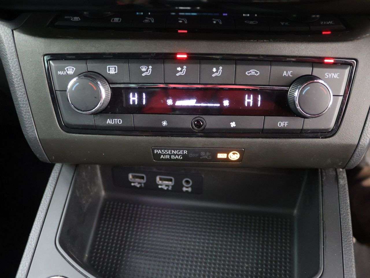 2017 SEAT IBIZA 2017 SEAT IBIZA