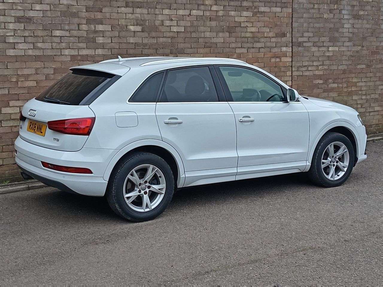 A 2018 AUDI Q3 1.4 TFSI CoD Sport SUV 5dr Petrol S Tronic Euro 6 (s/s) (150 ps) A 2018 AUDI Q3 1.4 TFSI CoD Sport SUV 5dr Petrol S Tronic Euro 6 (s/s) (150 ps)