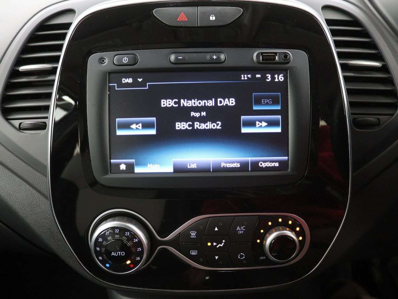 2019 RENAULT CAPTUR 2019 RENAULT CAPTUR