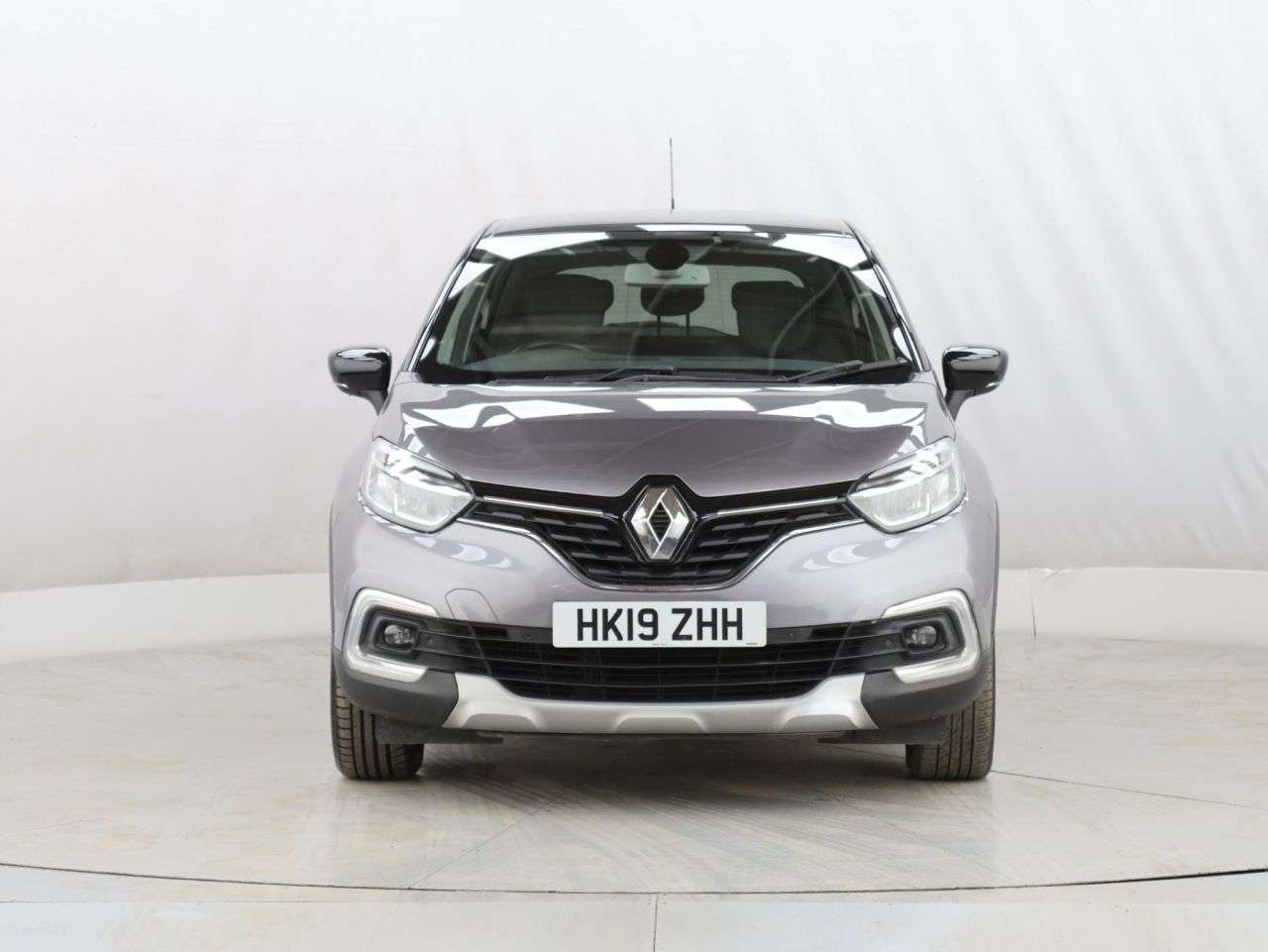 A 2019 RENAULT CAPTUR 1.5 dCi ENERGY GT Line SUV 5dr Diesel Manual Euro 6 (s/s) (90 ps) A 2019 RENAULT CAPTUR 1.5 dCi ENERGY GT Line SUV 5dr Diesel Manual Euro 6 (s/s) (90 ps)