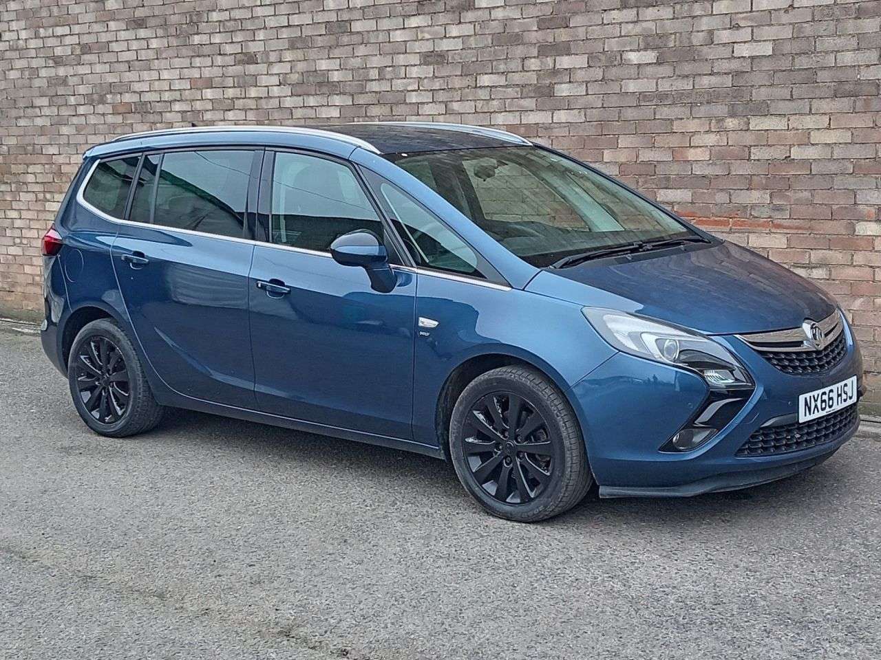 A 2016 VAUXHALL ZAFIRA TOURER 1.4i Turbo Energy MPV 5dr Petrol Manual Euro 6 (140 ps) A 2016 VAUXHALL ZAFIRA TOURER 1.4i Turbo Energy MPV 5dr Petrol Manual Euro 6 (140 ps)