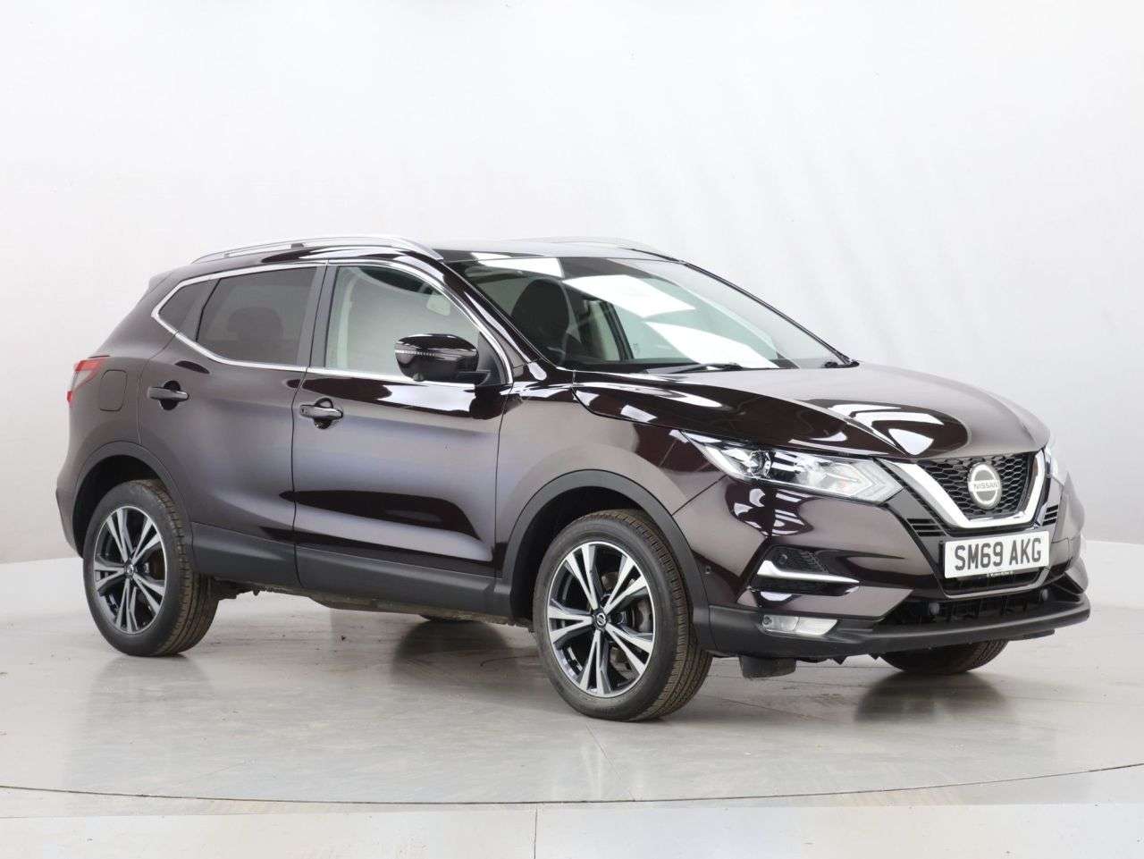 A 2019 NISSAN QASHQAI 1.3 DIG-T N-Connecta SUV 5dr Petrol Manual Euro 6 (s/s) (140 ps) A 2019 NISSAN QASHQAI 1.3 DIG-T N-Connecta SUV 5dr Petrol Manual Euro 6 (s/s) (140 ps)