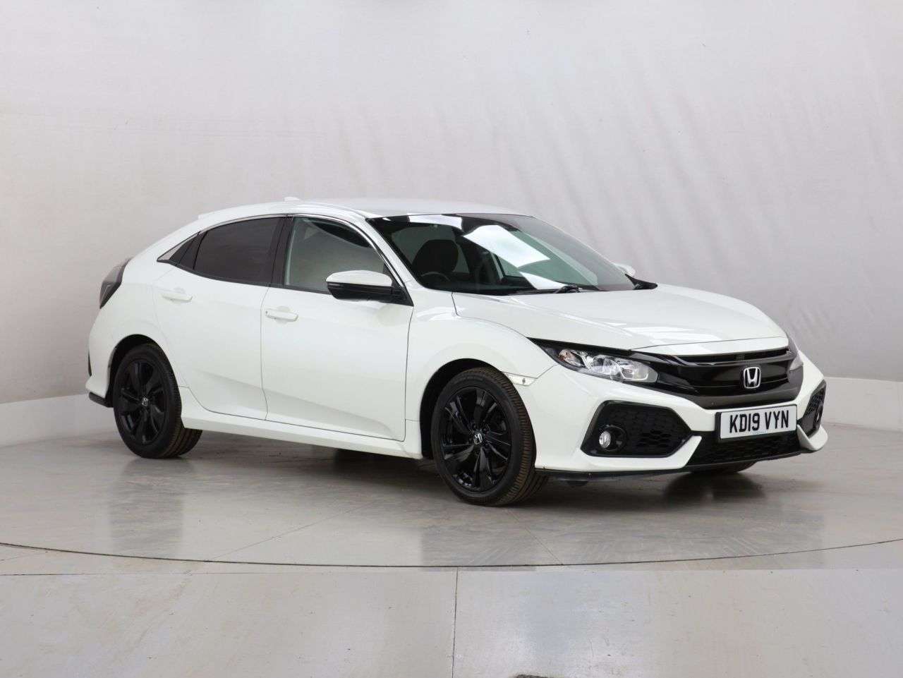 A 2019 HONDA CIVIC 1.0 VTEC Turbo SR Hatchback 5dr Petrol Manual Euro 6 (s/s) (126 ps) A 2019 HONDA CIVIC 1.0 VTEC Turbo SR Hatchback 5dr Petrol Manual Euro 6 (s/s) (126 ps)
