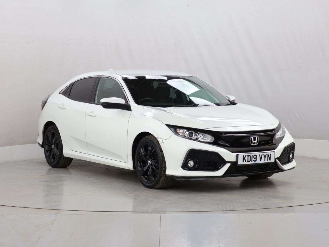 A 2019 HONDA CIVIC 1.0 VTEC Turbo SR Hatchback 5dr Petrol Manual Euro 6 (s/s) (126 ps) A 2019 HONDA CIVIC 1.0 VTEC Turbo SR Hatchback 5dr Petrol Manual Euro 6 (s/s) (126 ps)
