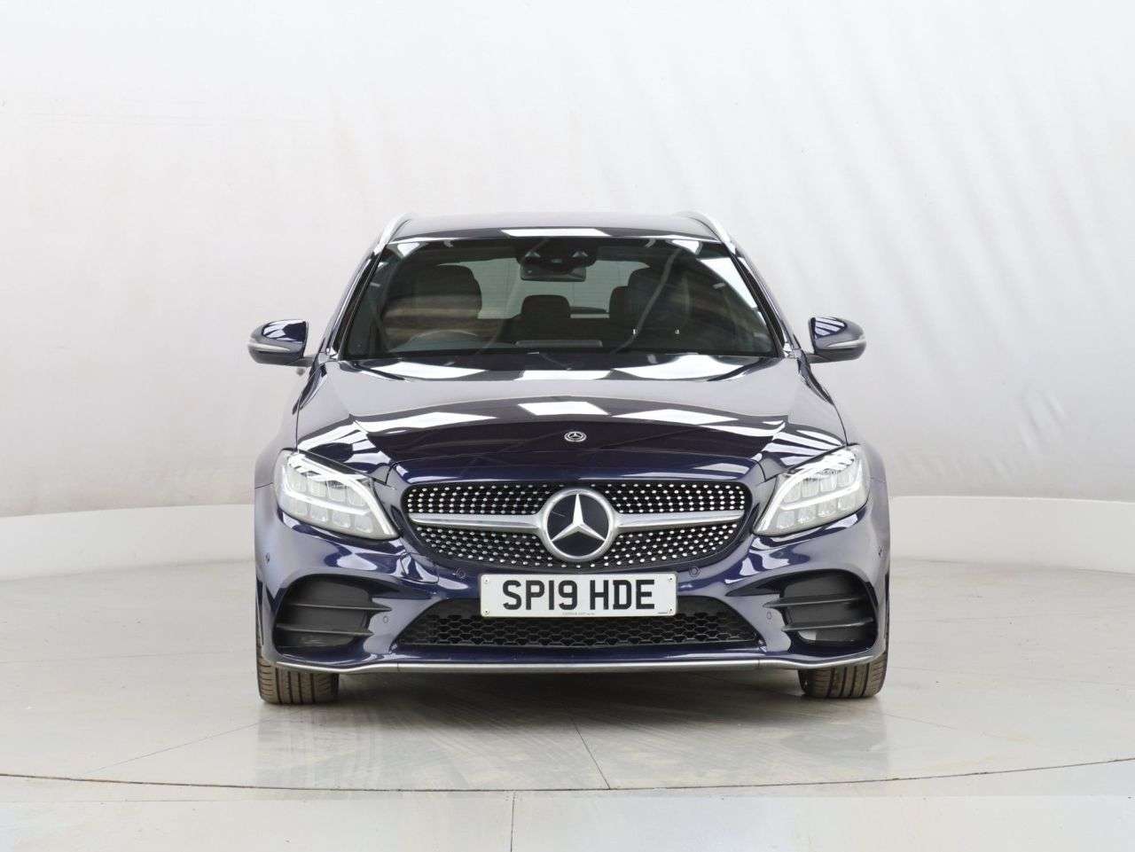 A 2019 MERCEDES-BENZ C CLASS 2.0 C220d AMG Line Estate 5dr Diesel G-Tronic+ Euro 6 (s/s) (194 ps) A 2019 MERCEDES-BENZ C CLASS 2.0 C220d AMG Line Estate 5dr Diesel G-Tronic+ Euro 6 (s/s) (194 ps)