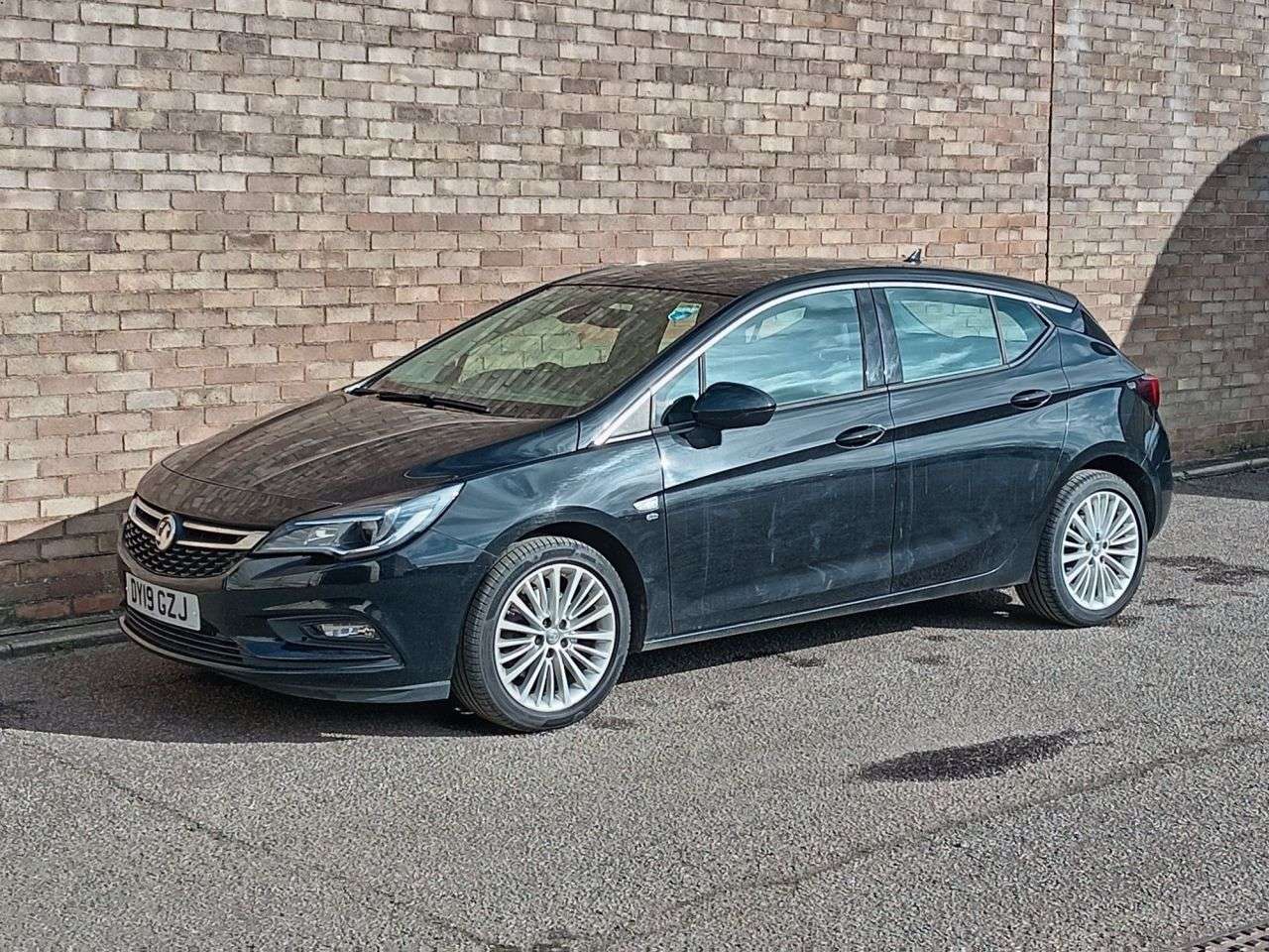 A 2019 VAUXHALL ASTRA 1.6i Turbo GPF Elite Nav Hatchback 5dr Petrol Manual Euro 6 (s/s) (200 ps) A 2019 VAUXHALL ASTRA 1.6i Turbo GPF Elite Nav Hatchback 5dr Petrol Manual Euro 6 (s/s) (200 ps)